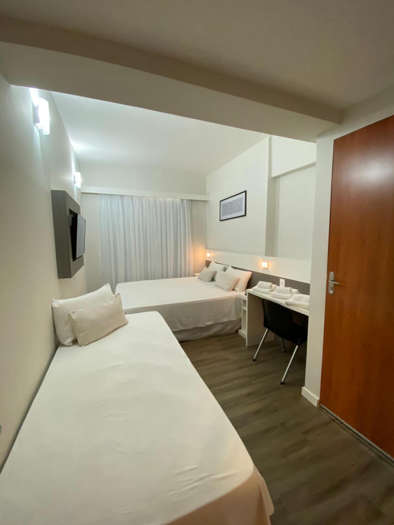 It'S Hotel Caratinga Esterno foto